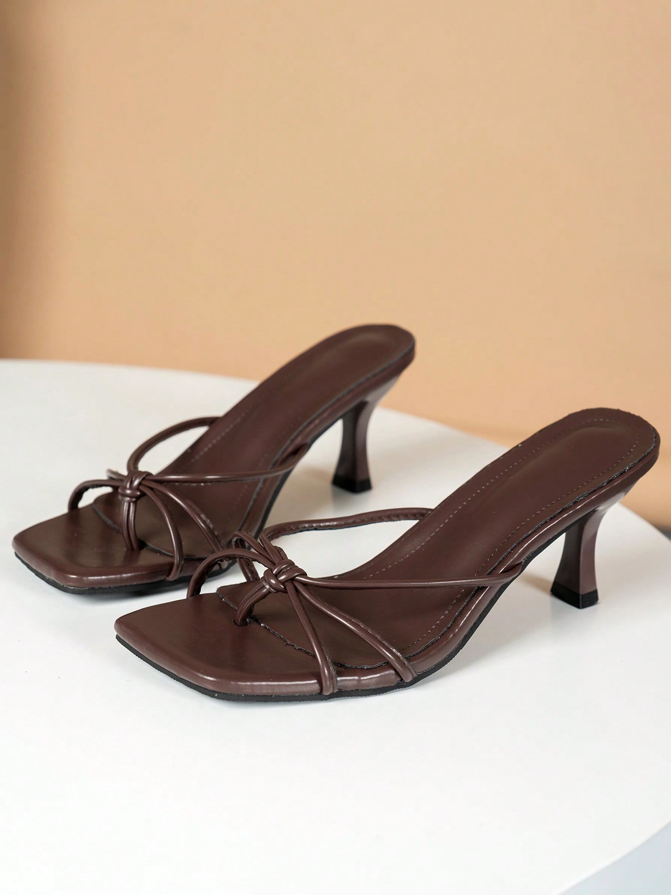 Dames sandalen met kruislings  - Sandal Strappy Heeled recensie en prijs